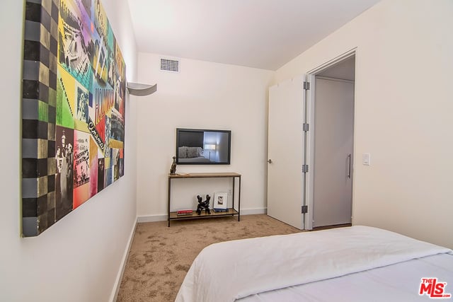 6250 Hollywood Boulevard, Unit 7N