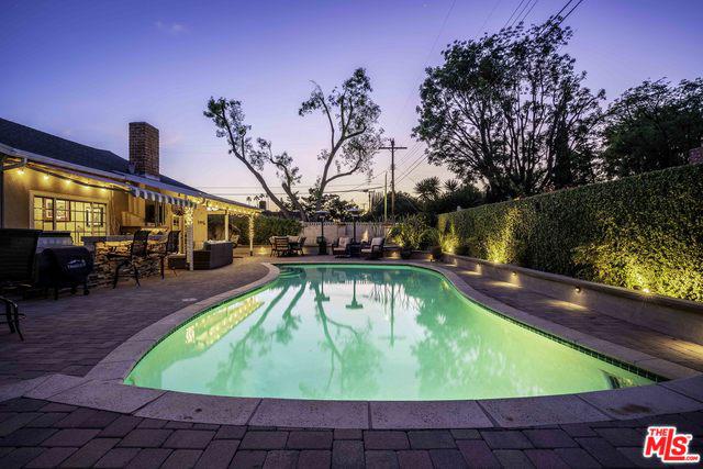 15955 Acre St, North Hills, CA