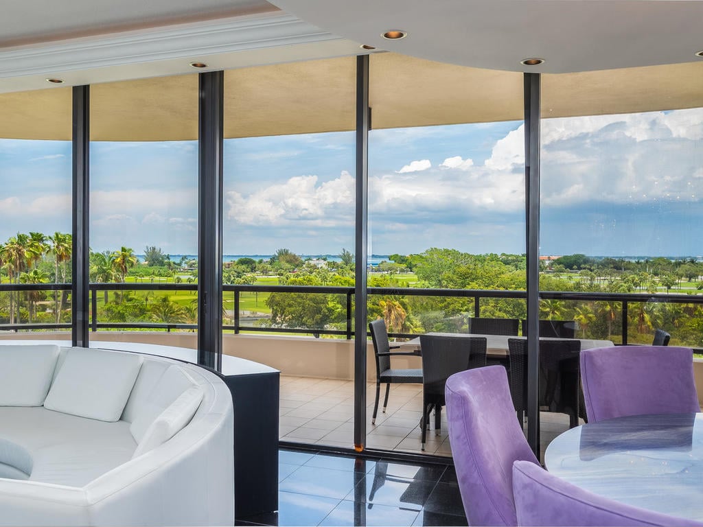 435 L Ambiance Dr, #L407