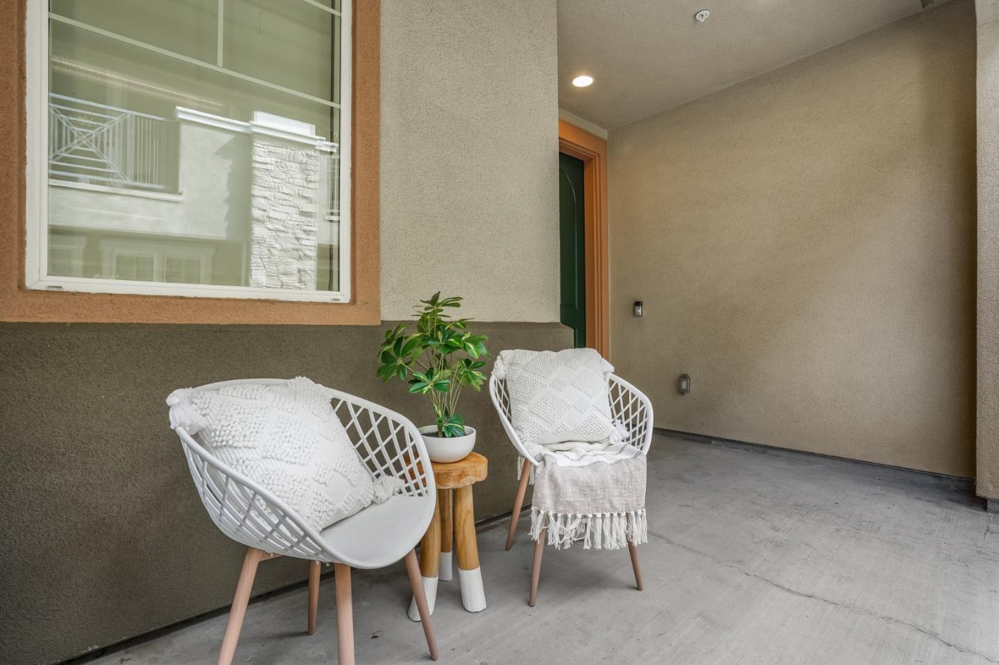 1655 Latitude Dr, #3