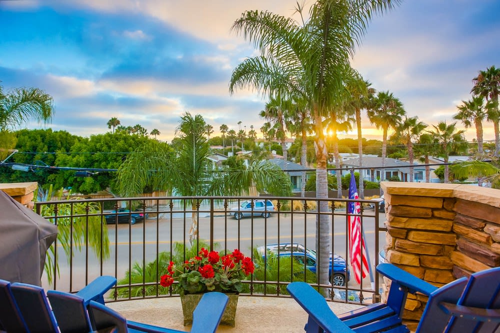 Immaculate Newer Home in Downtown Encinitas