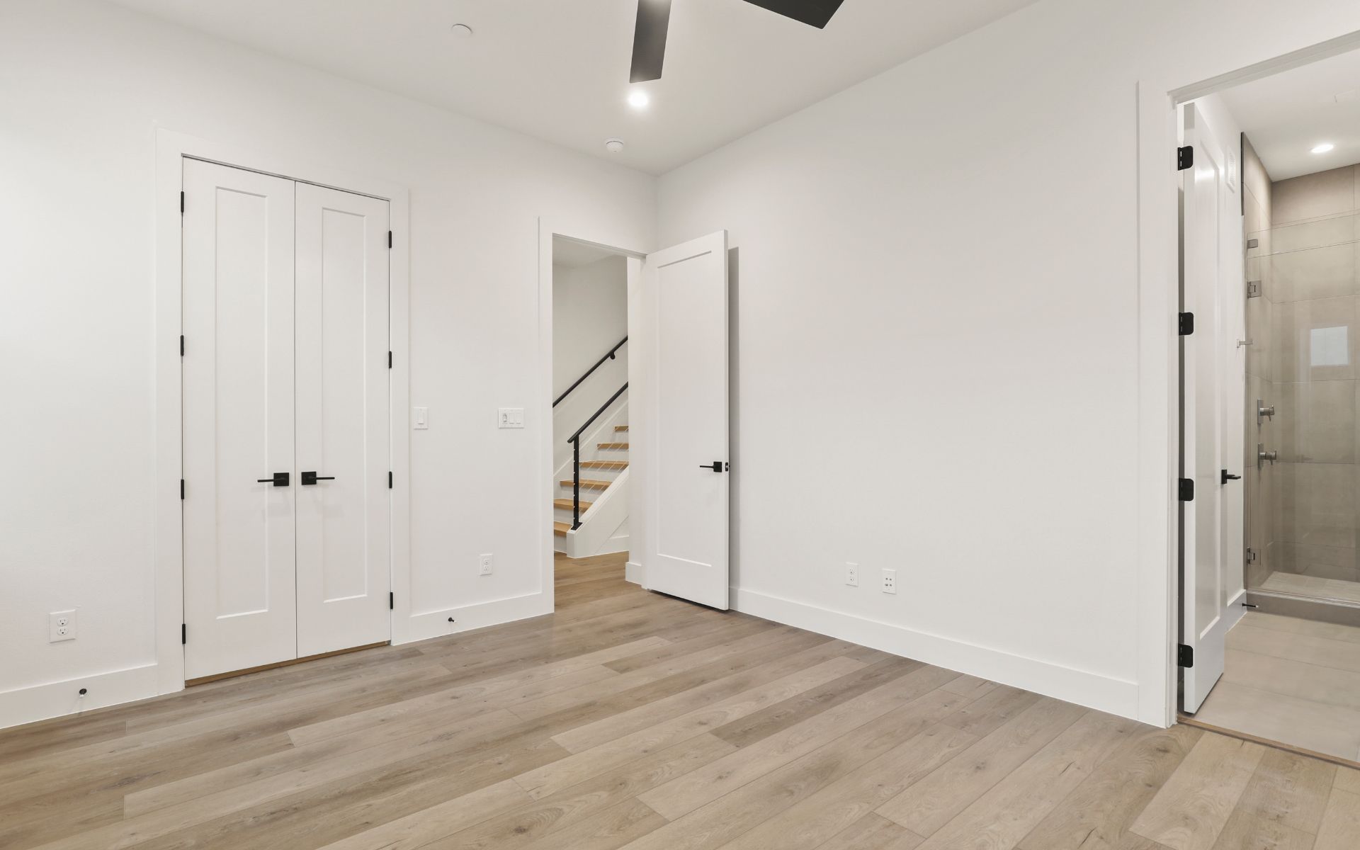 1855 Summit Ave, #103