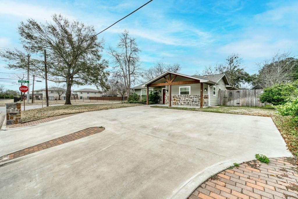 704 Highlands St College Station, Tx 77840