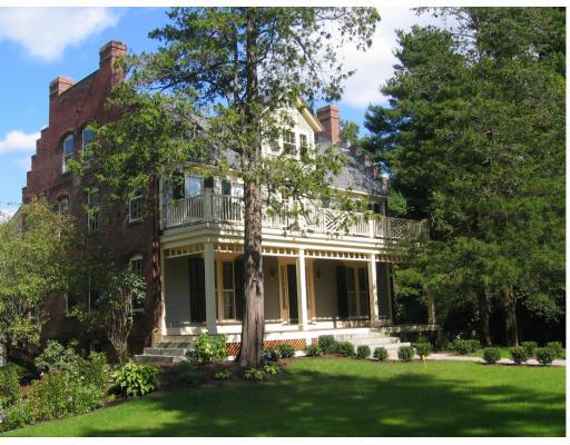 106 Elm St