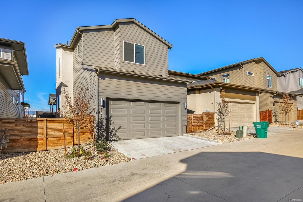 6726 Navajo St