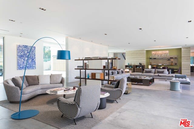 600 Perugia Way