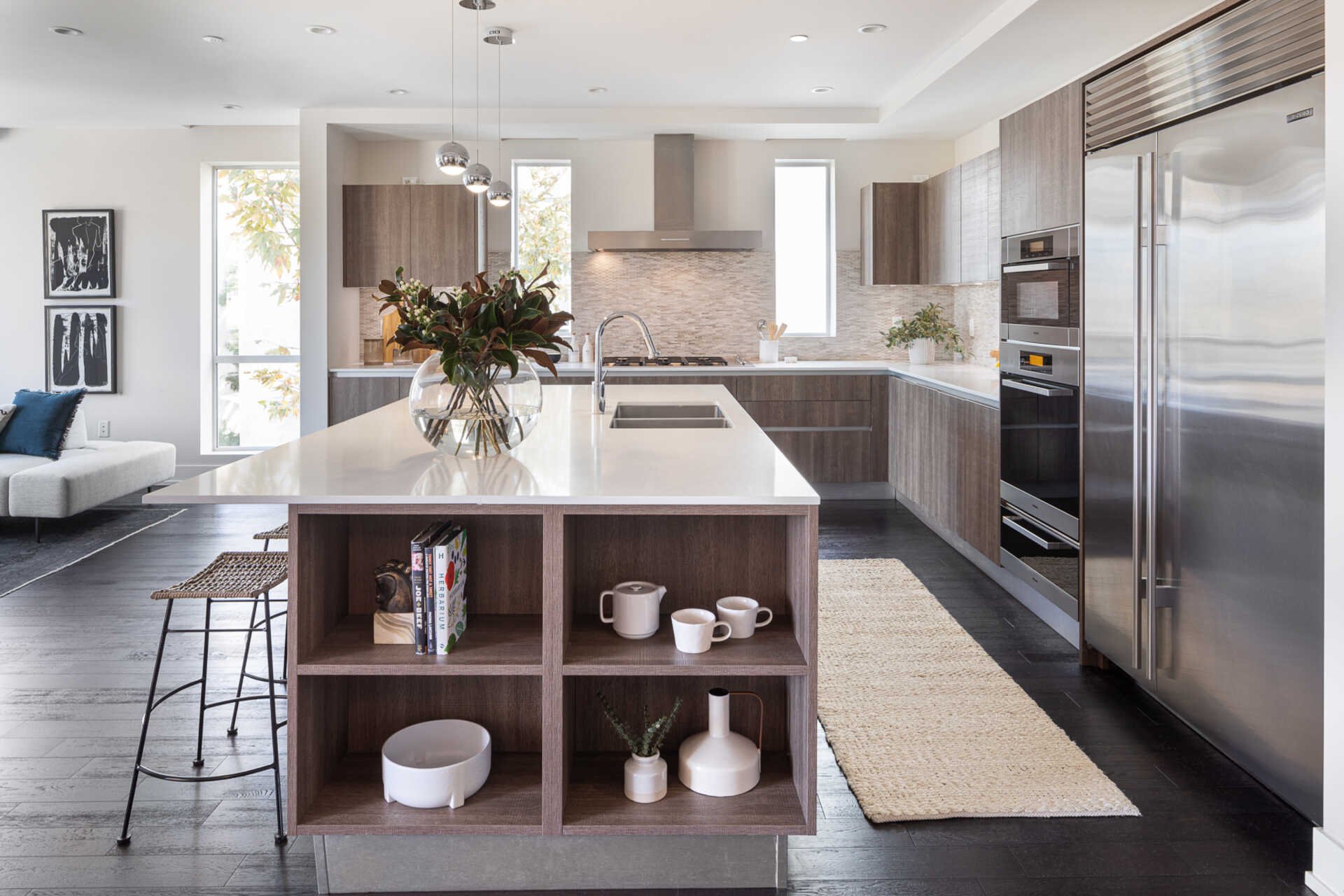 460 N Palm Dr. #405