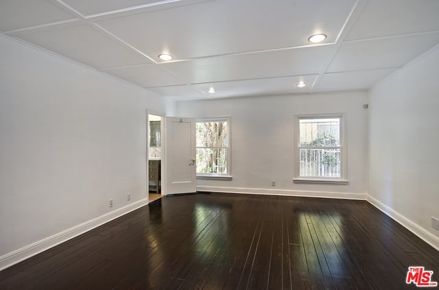 246 S Mansfield Ave