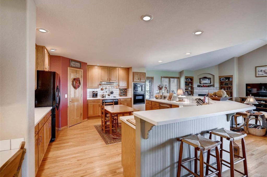 7638 Prairie Lake Trl