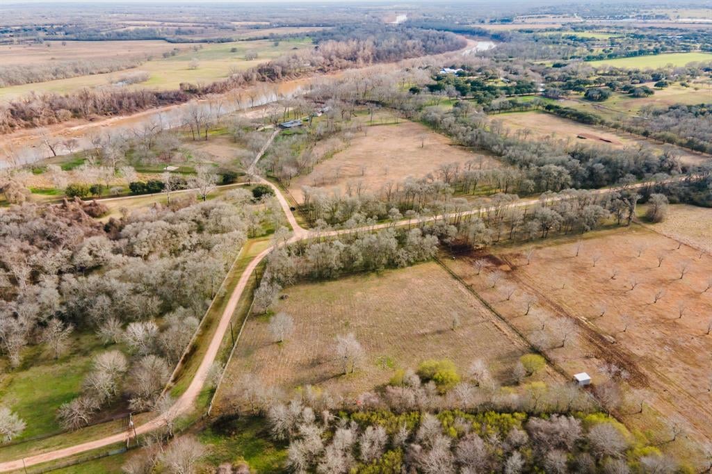 3539 River Rd 8 Acres