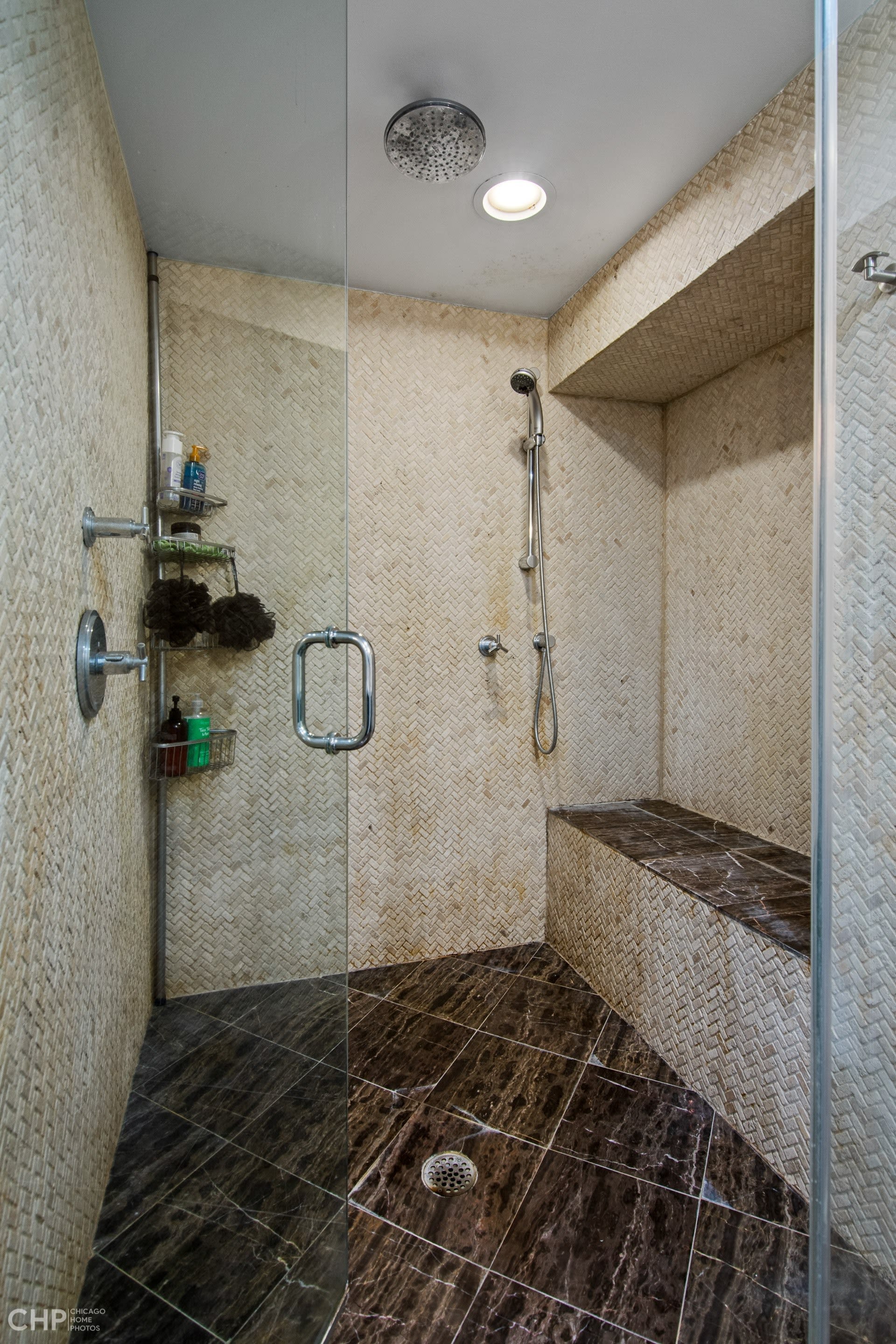 2525 N. Sheffield #1B