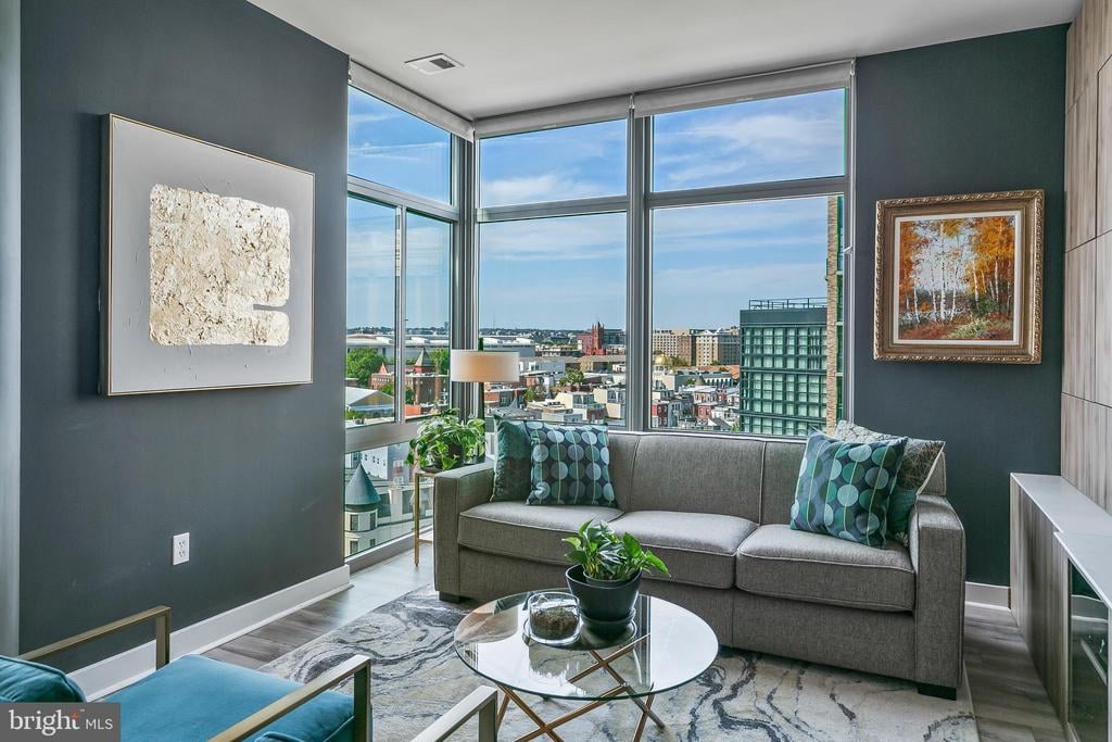 460 New York Ave NW, #1003