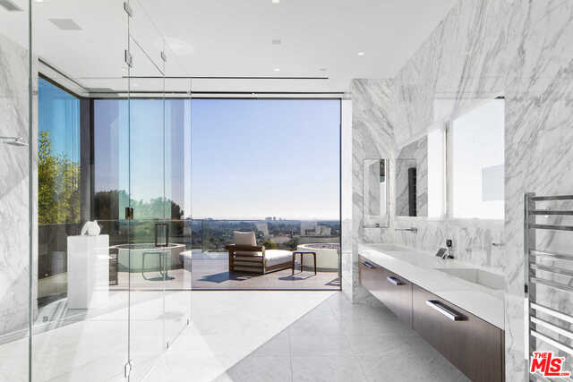 1300 Beverly Estates Dr