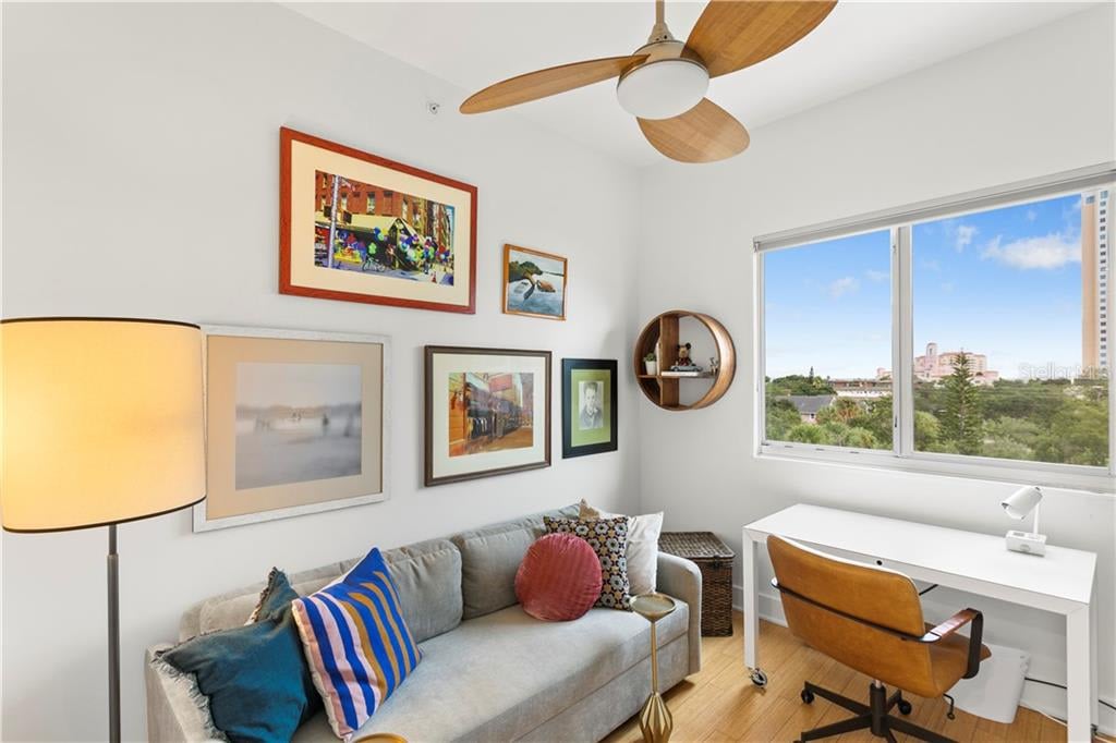 Private & boutique downtown residence