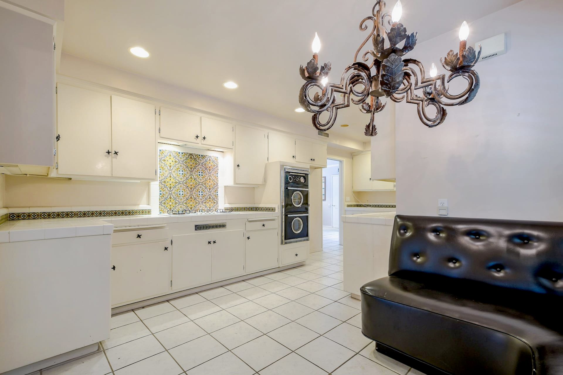 9545 Hidden Valley Rd, Hidden Valley Colony