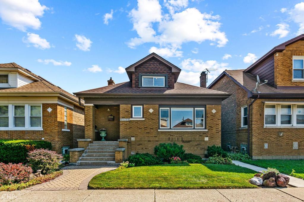 Portage Park Bungalow: 4521 N. Mason