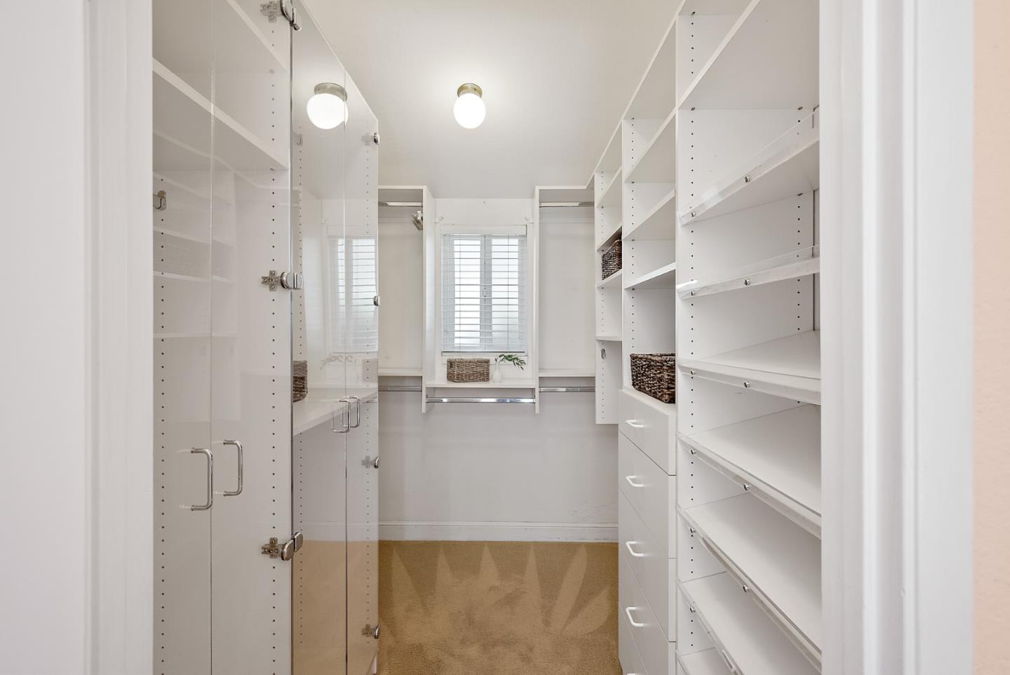 18260 Lakeview Ct Los Gatos, CA 95033