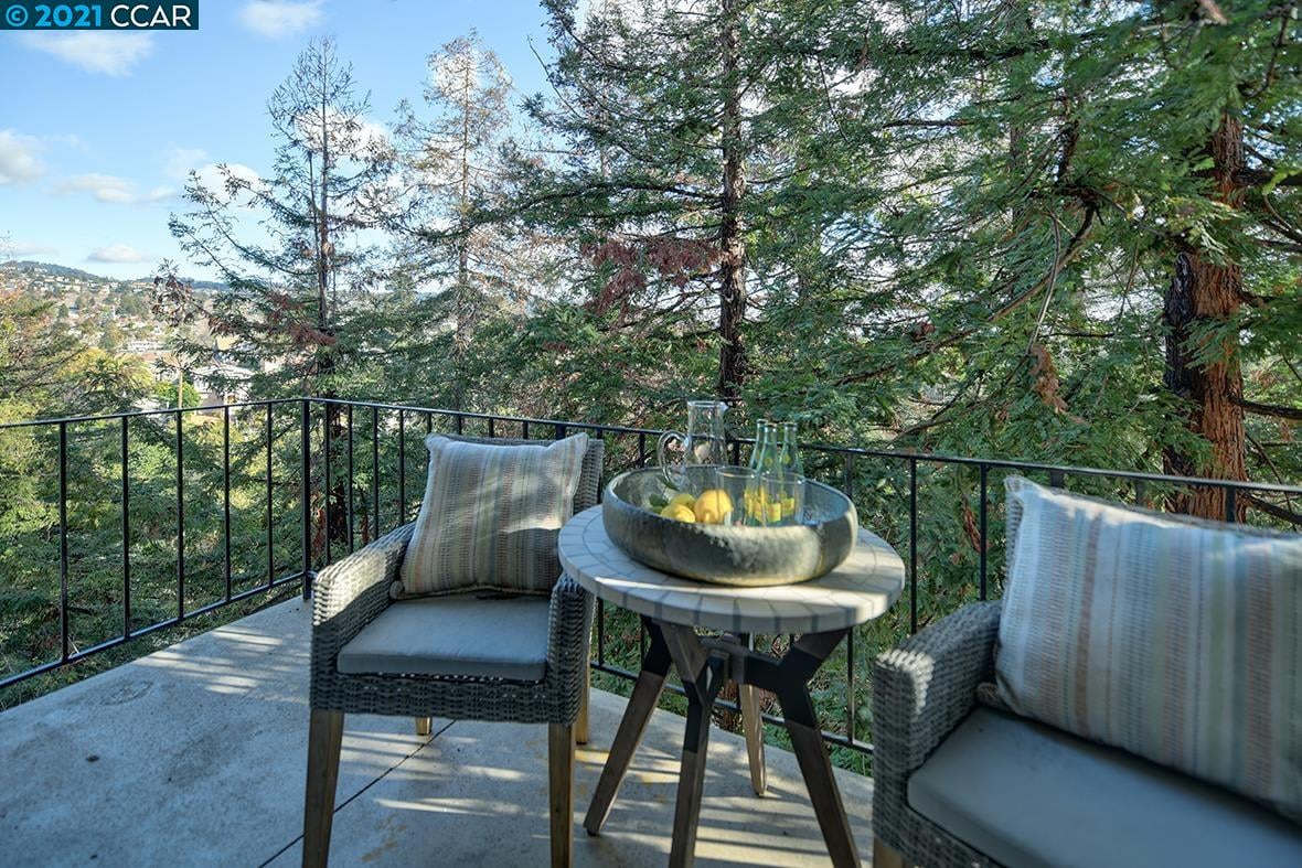 750 Oakland Ave, Unit 205  Oakland, CA 94610