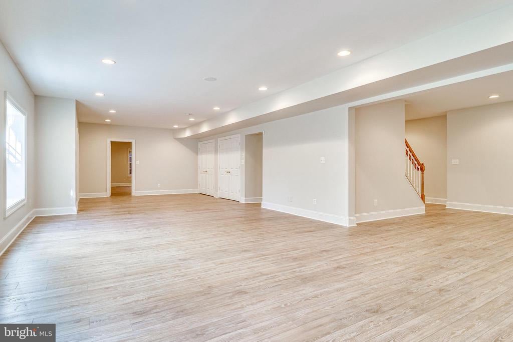 1316 Alexandria Ave