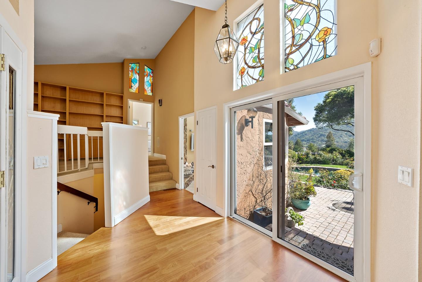 18260 Lakeview Ct Los Gatos, CA 95033