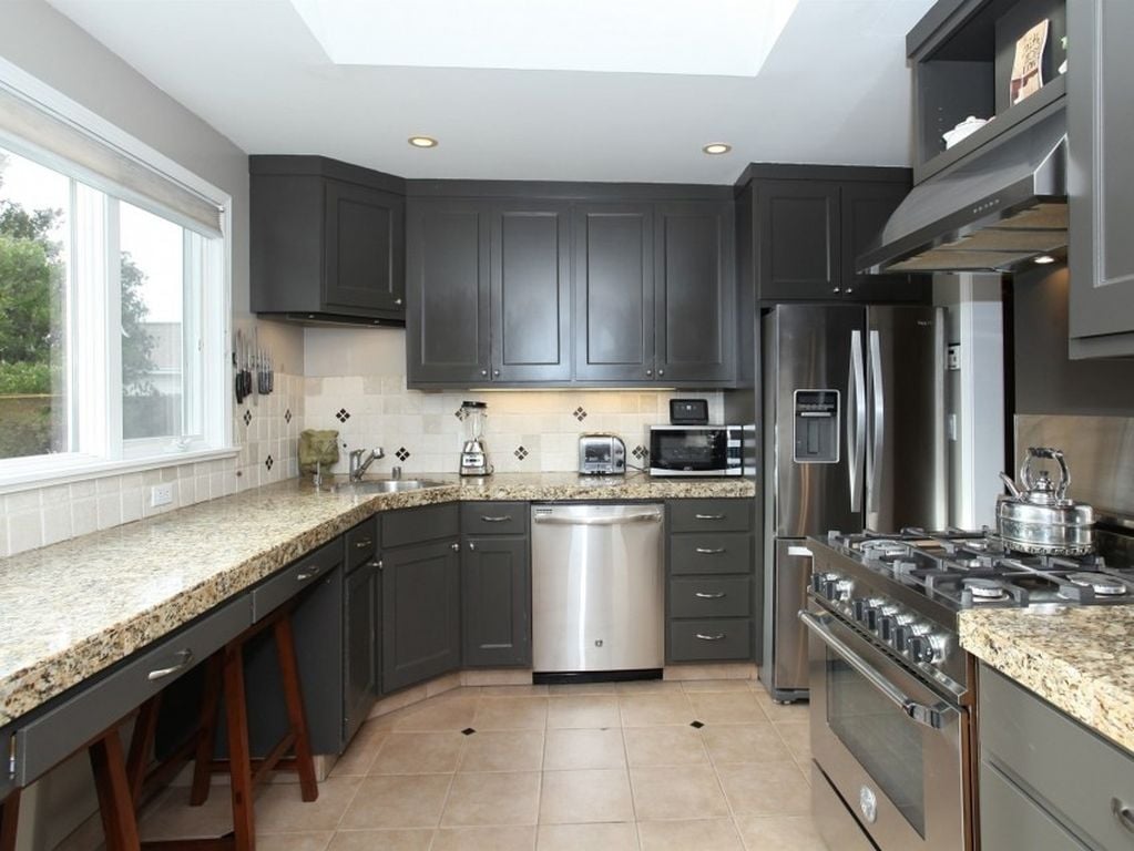 234 Beresford Ave