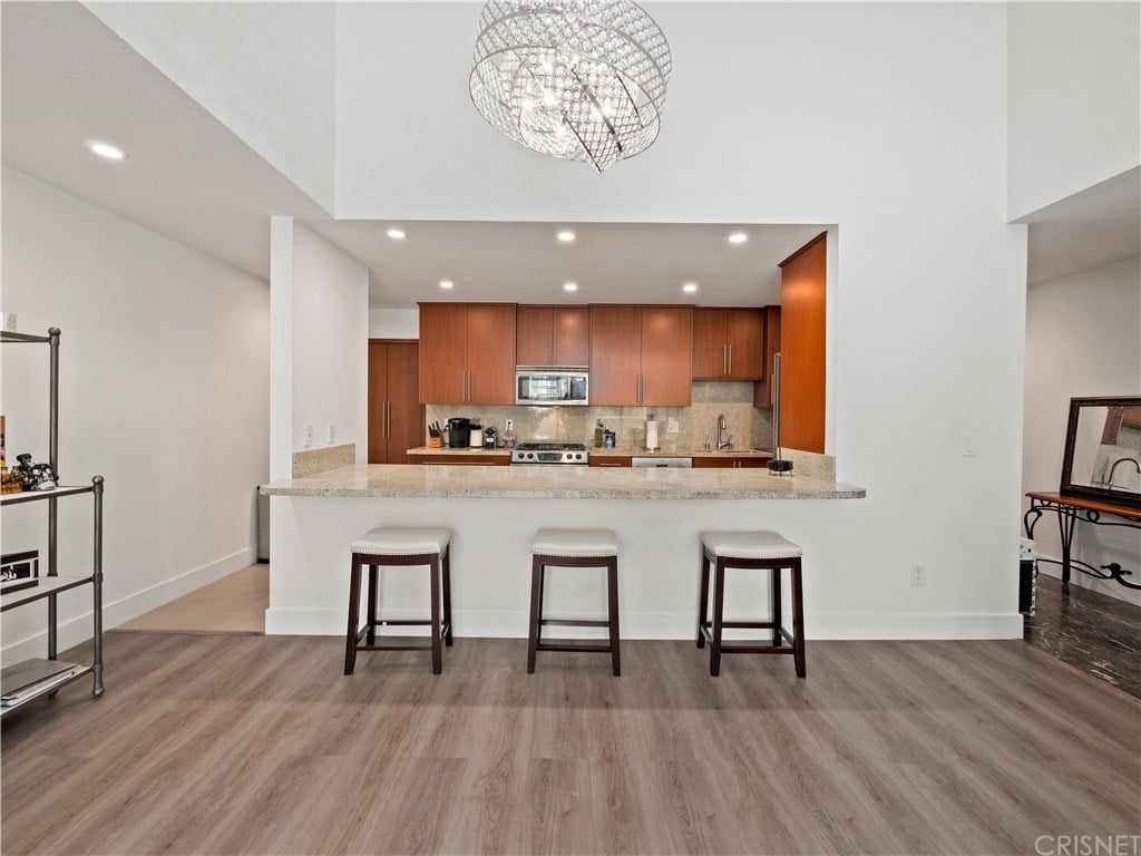 1940 N Highland Ave, #82