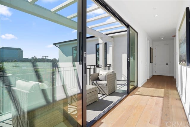417 Holmwood, Newport Beach