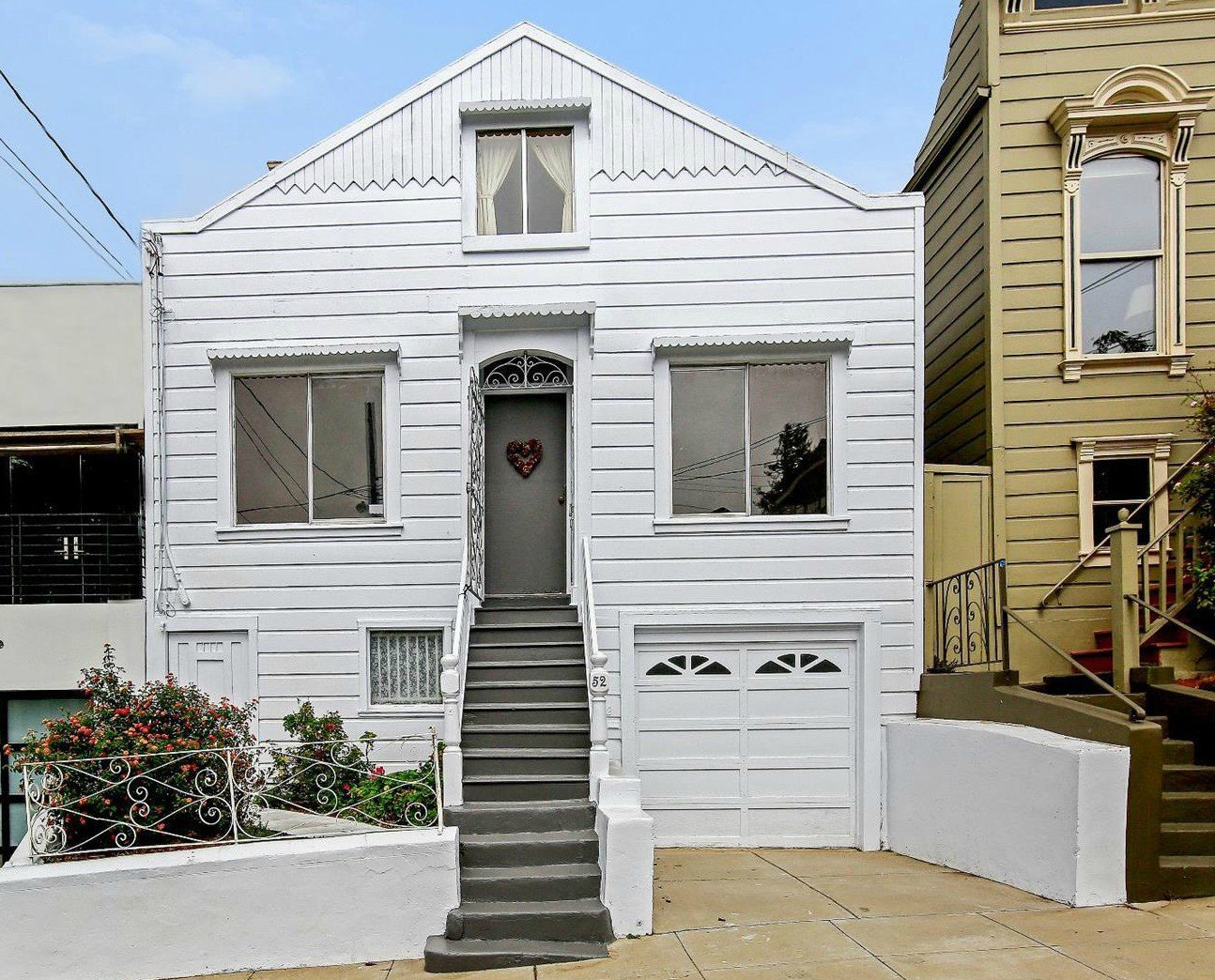 52 Clipper St