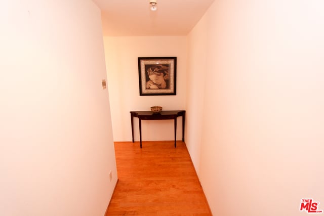 1155 North La Cienega Boulevard, Unit 808