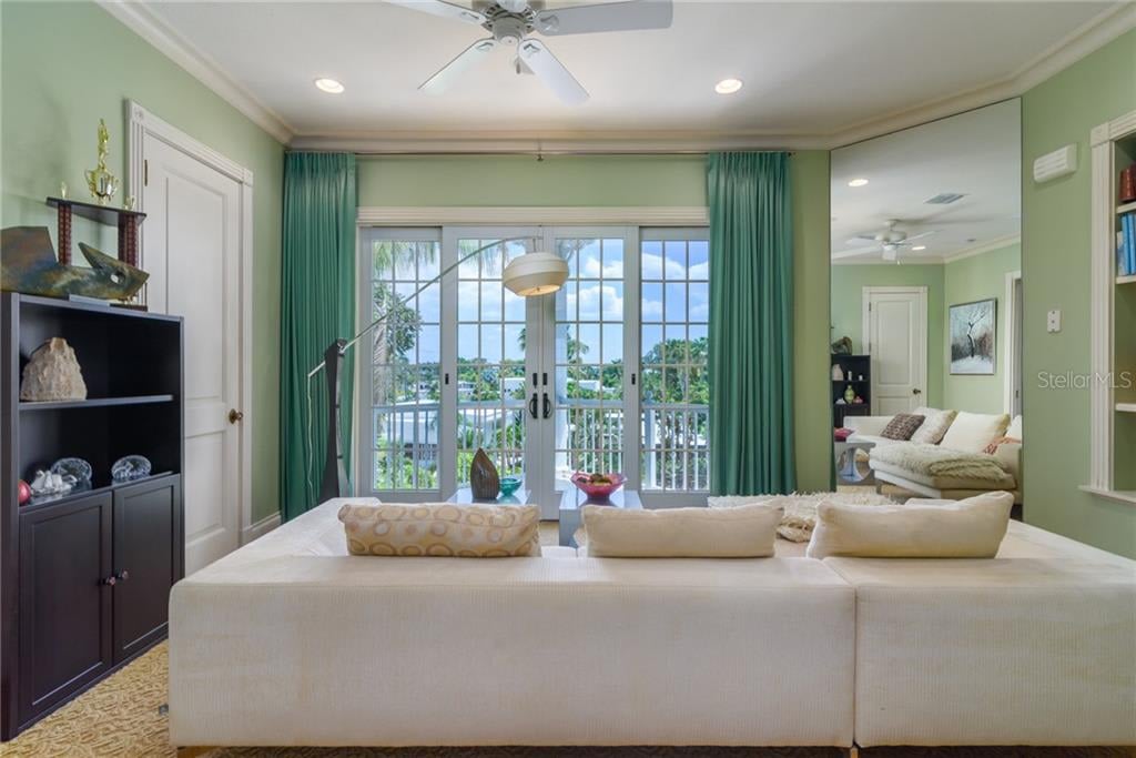 Estate on Lido Shores
