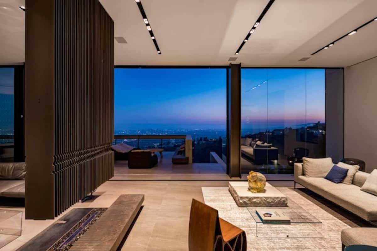 Radiant Opulent