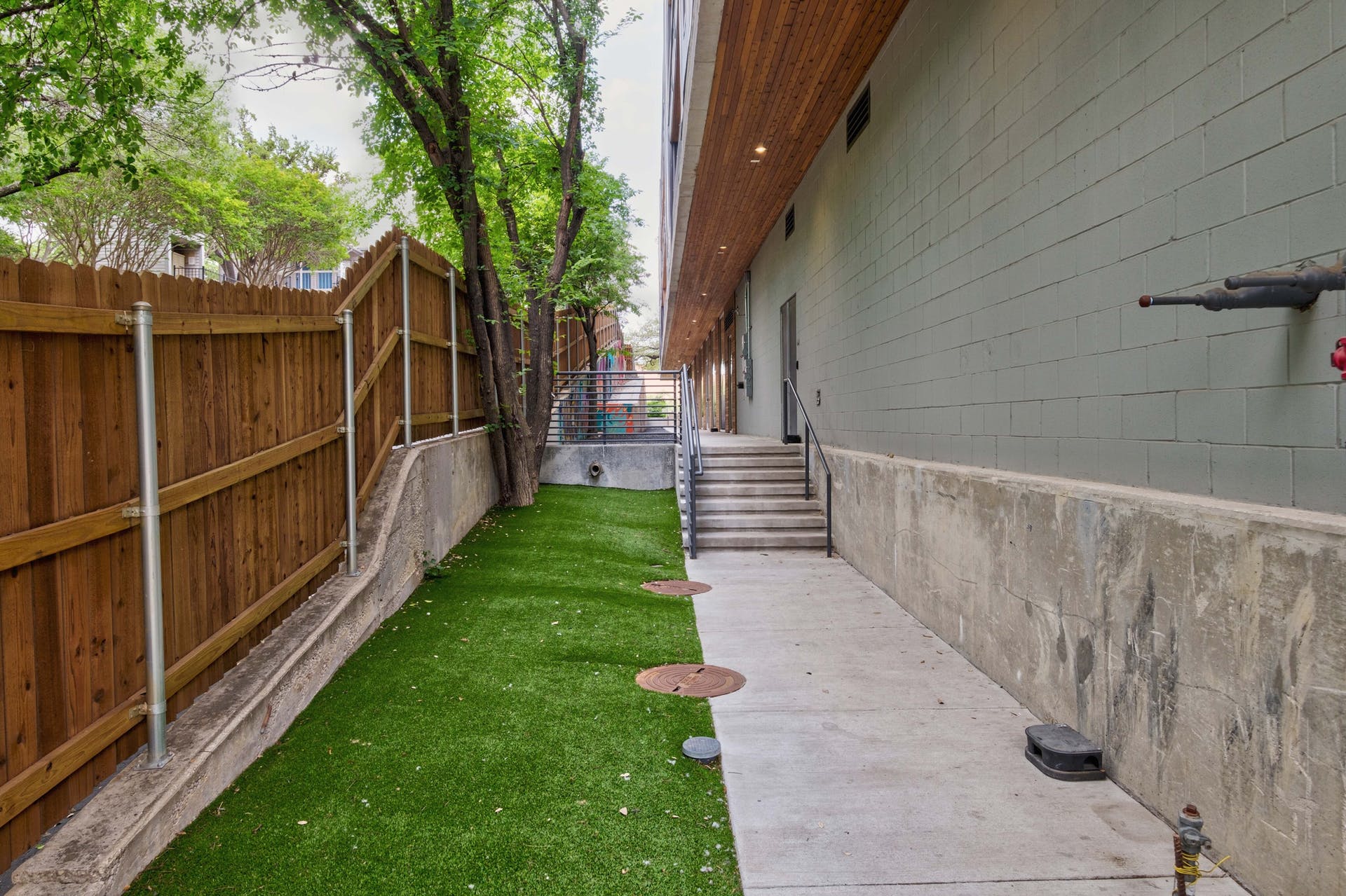 900 S 1st St #405, Austin, Texas 78704
