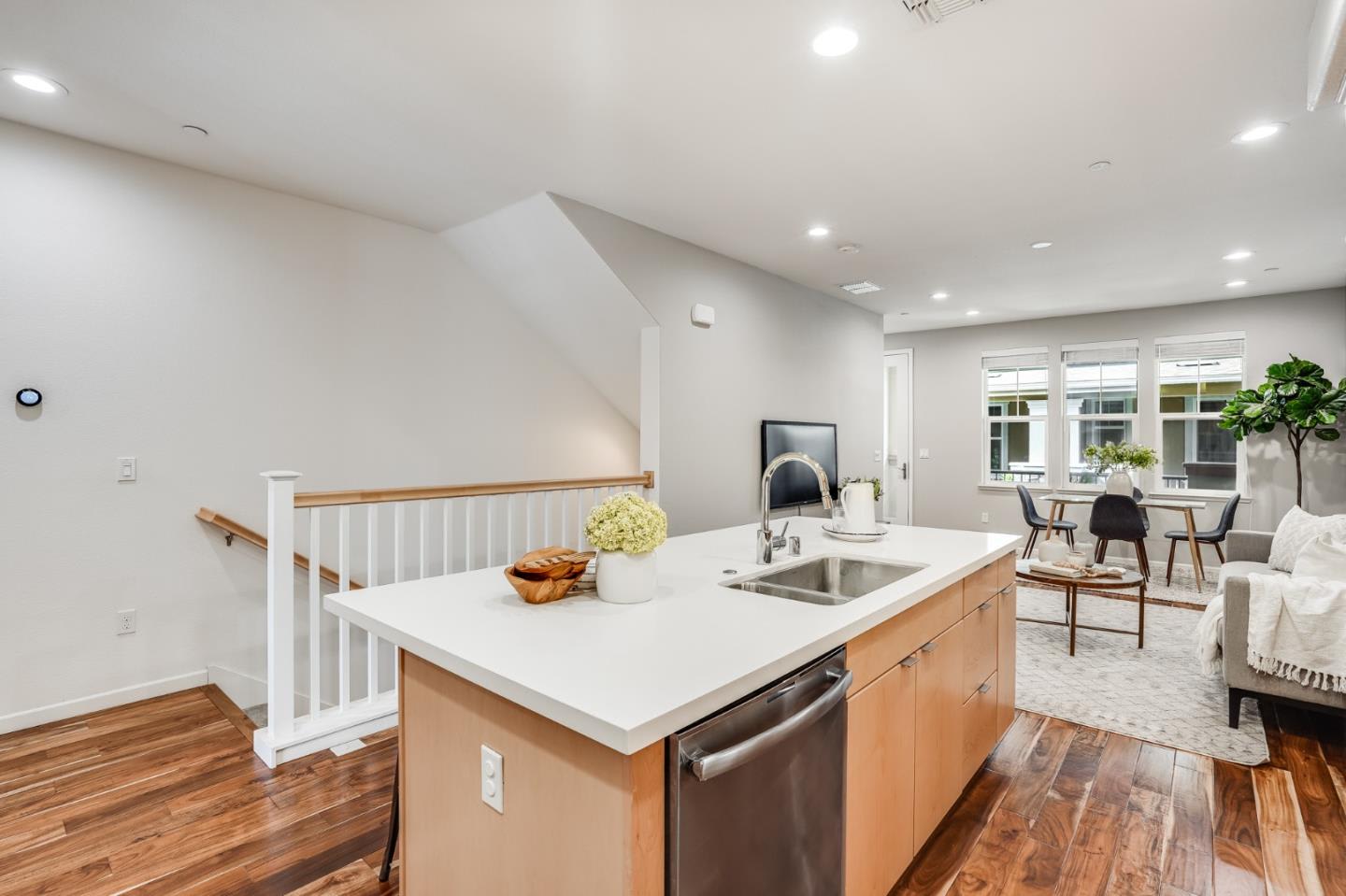 1655 Latitude Dr, #3