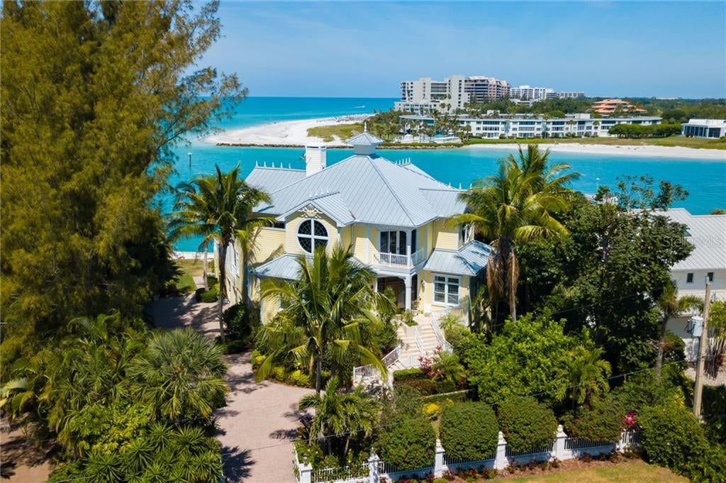 Estate on Lido Shores