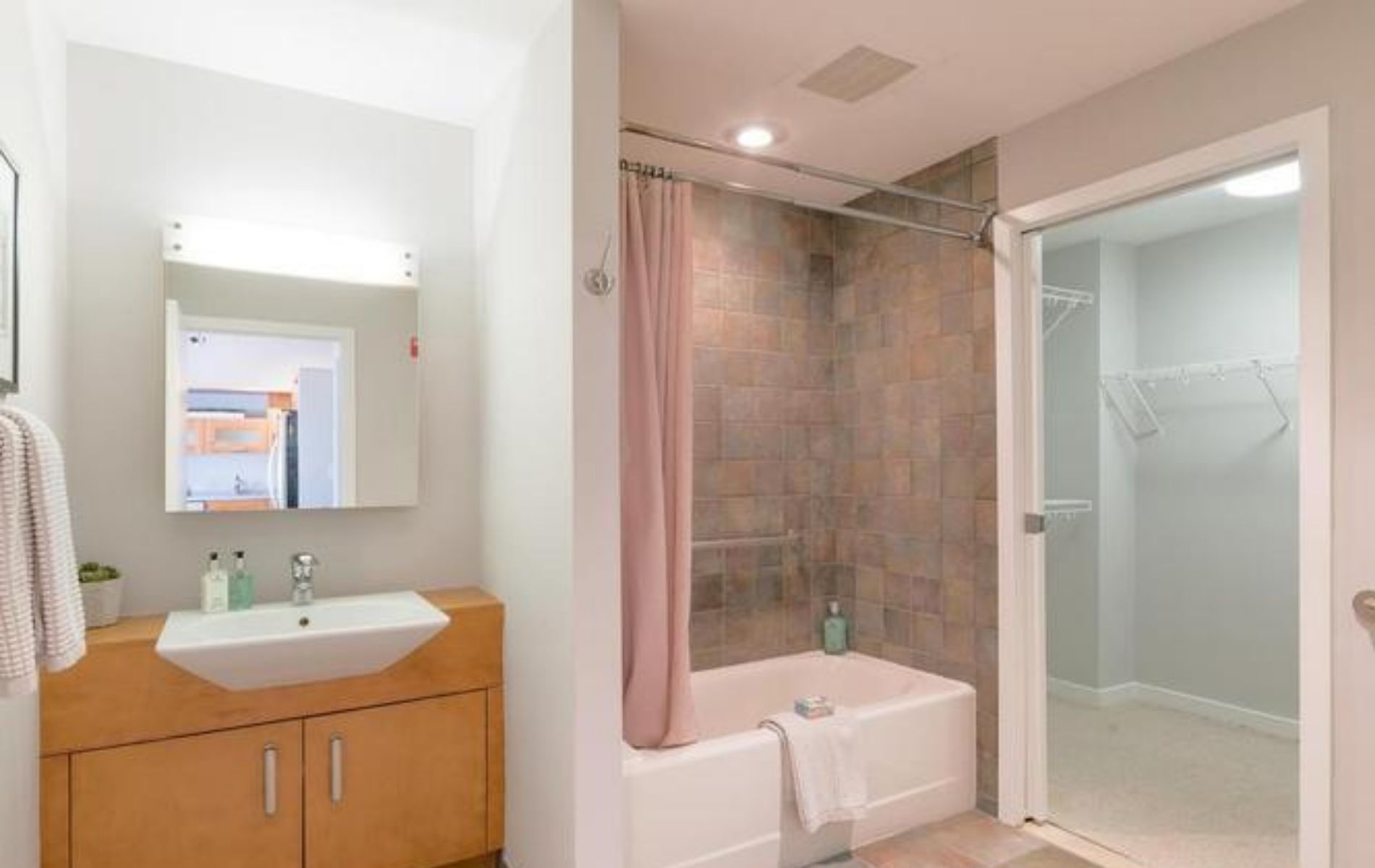 1400 Church St NW #309