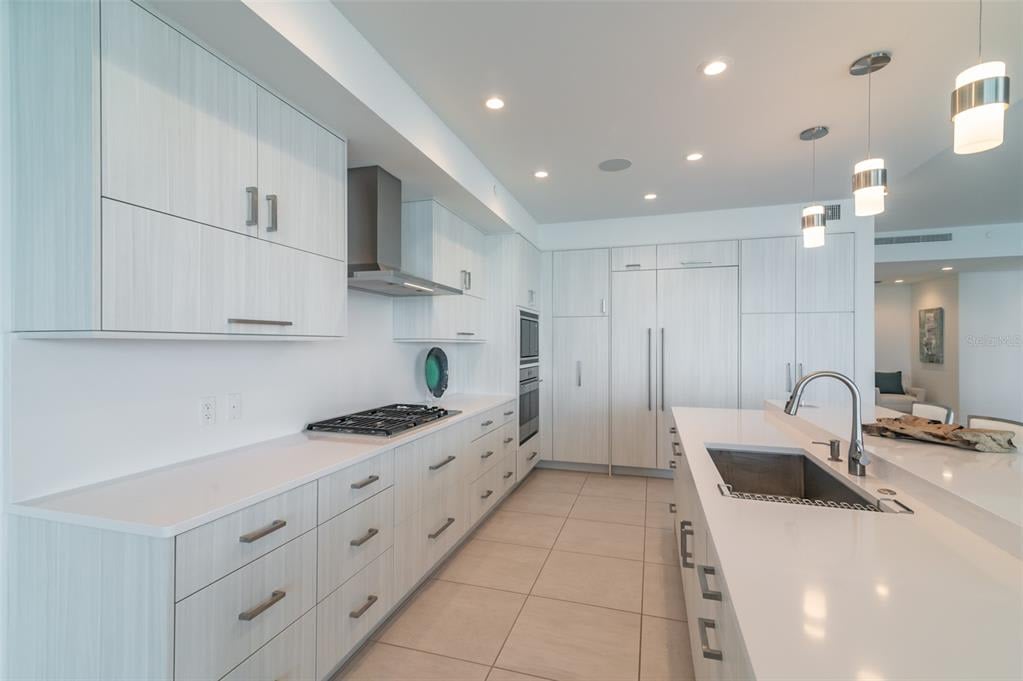 4750 Ocean Blvd, #202
