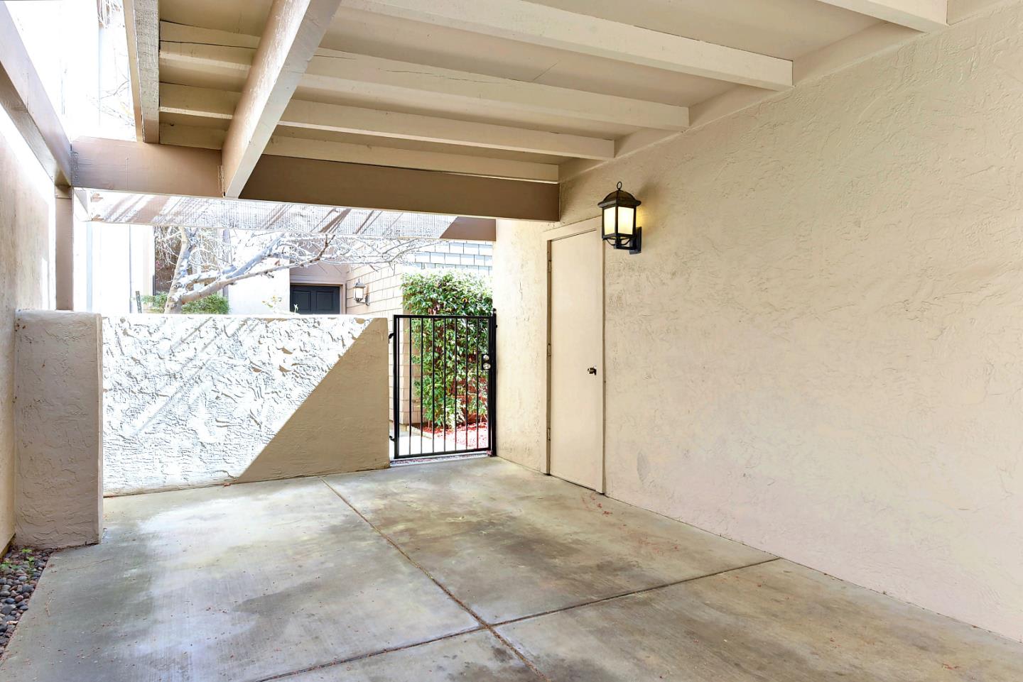 1713 Sandy Creek Lane