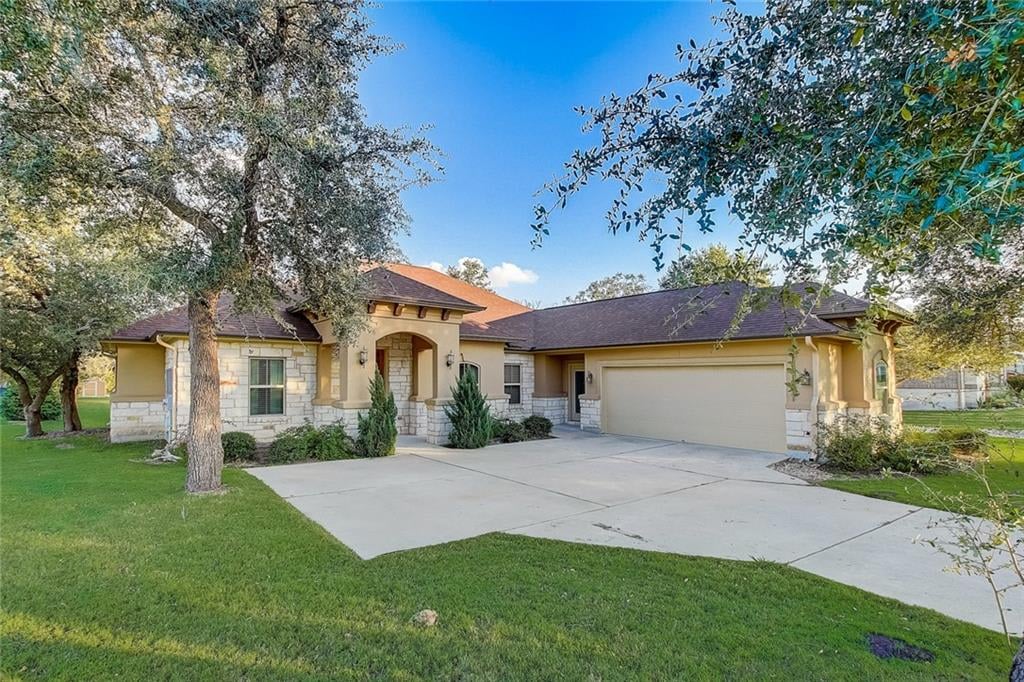 111 Quarry Lake Estates Dr, Liberty Hill, Texas 78642