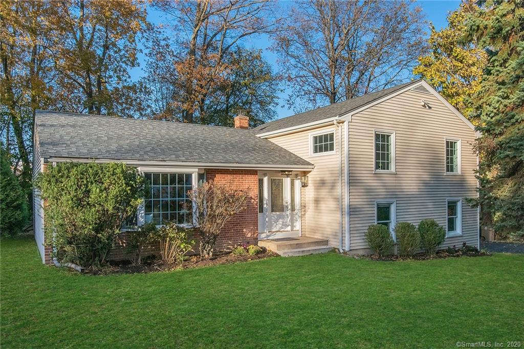 26 Davenport Dr