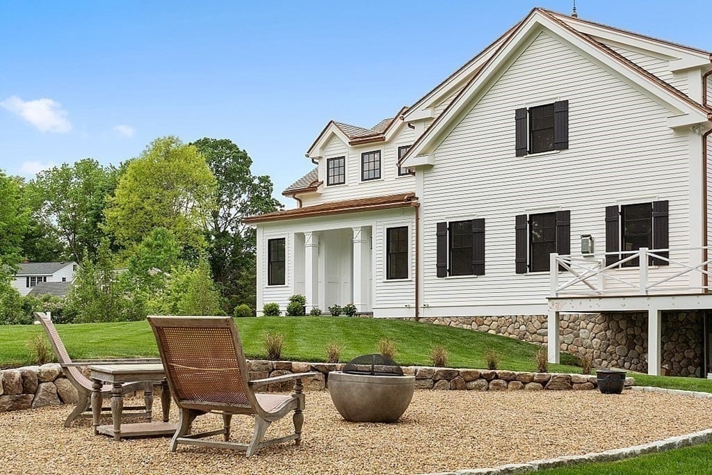 24 McCallar Lane