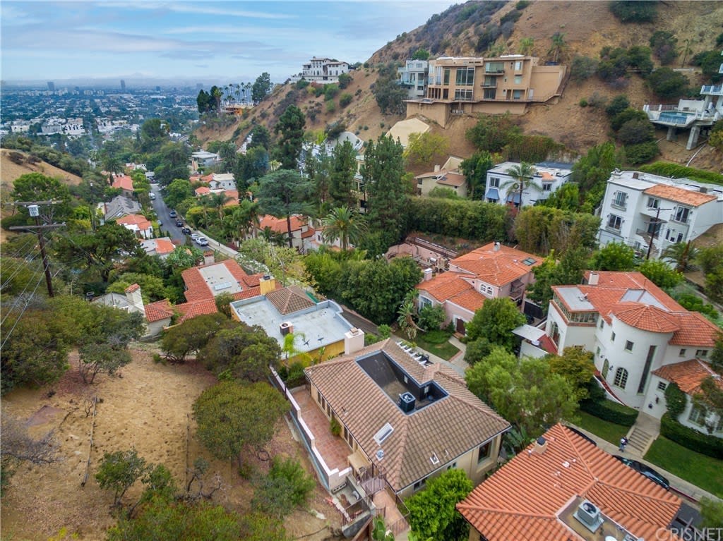 1972 N. Curson Ave.