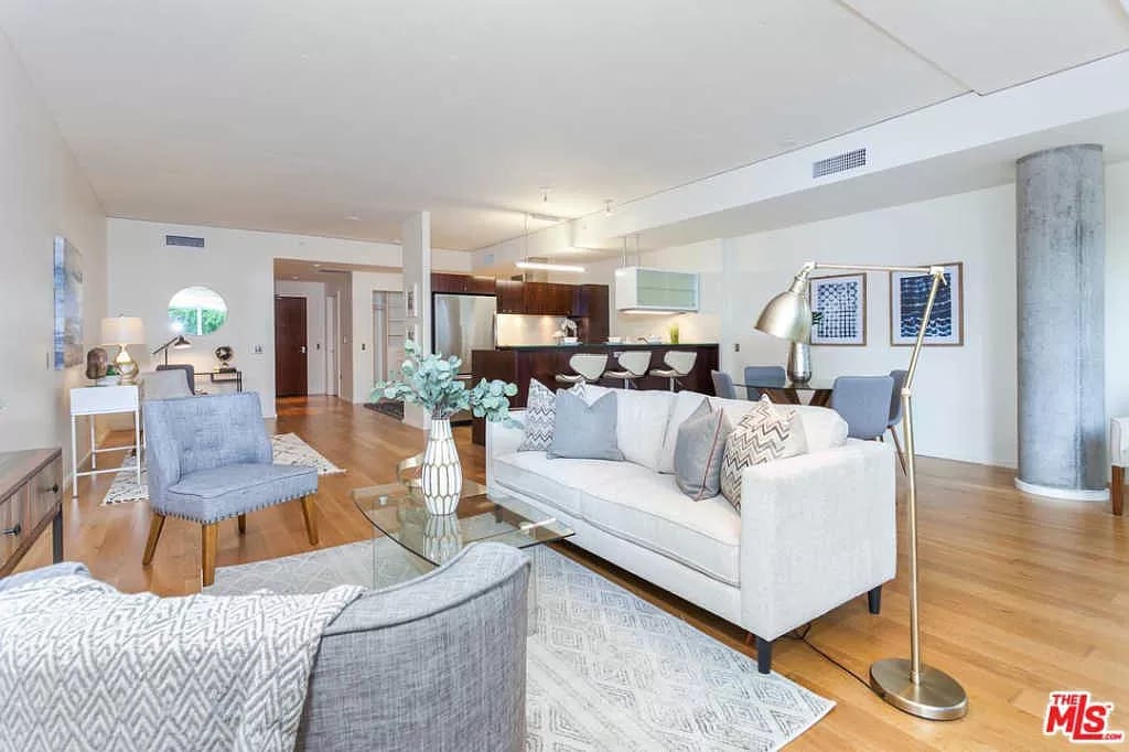 1155 S Grand Ave, #323