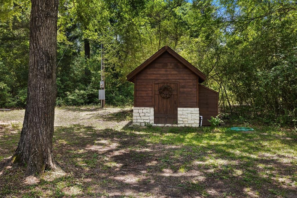 540 Walnut Dr Bellville, Tx 77418