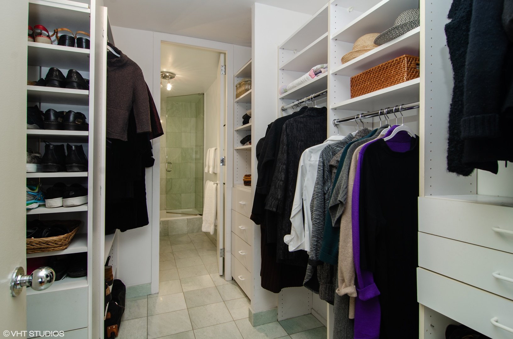 200 E Delaware Pl, #33F