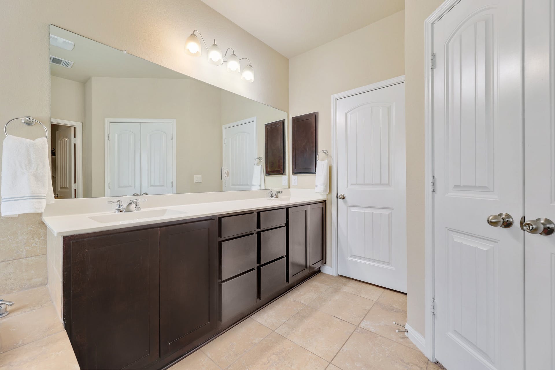 141 Serrano St, Georgetown, Texas 78628