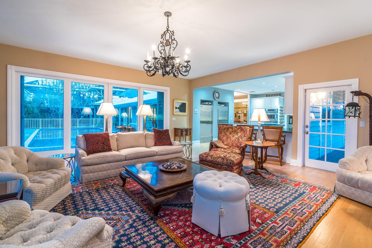 1329 Vista Dr