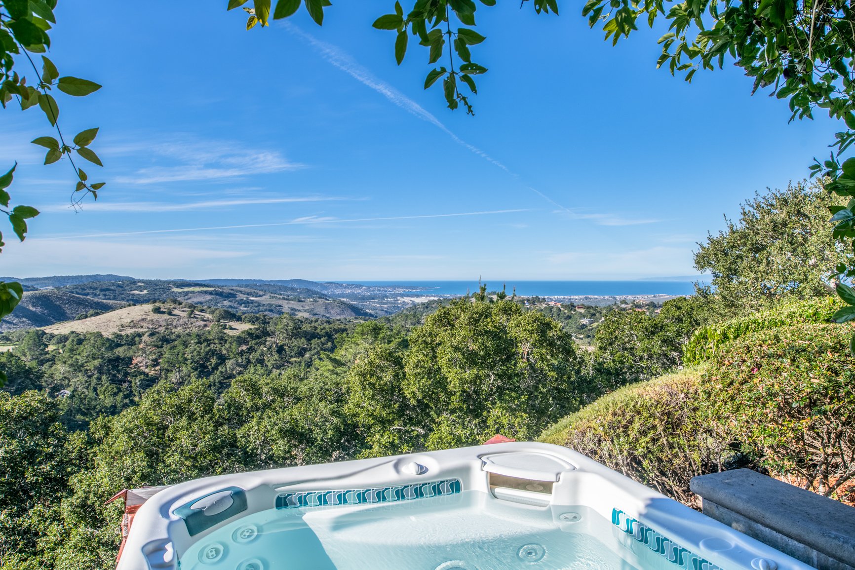 Panoramic Peninsula Views