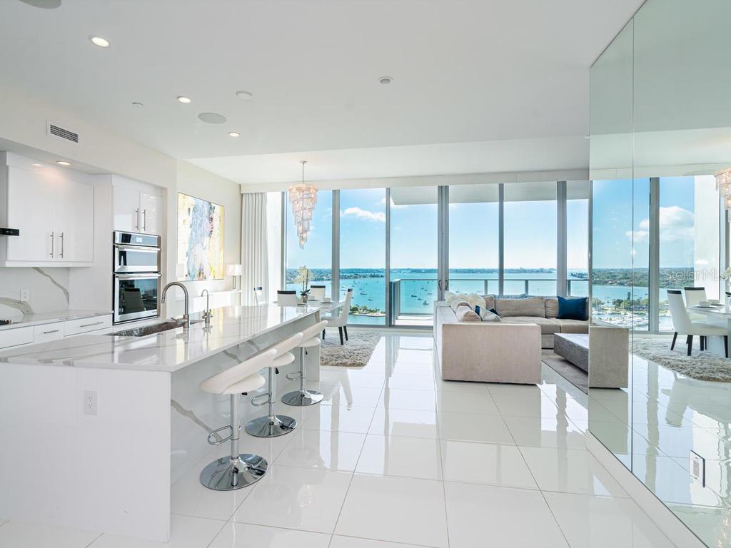 Vue Sarasota Bay Unit 1806