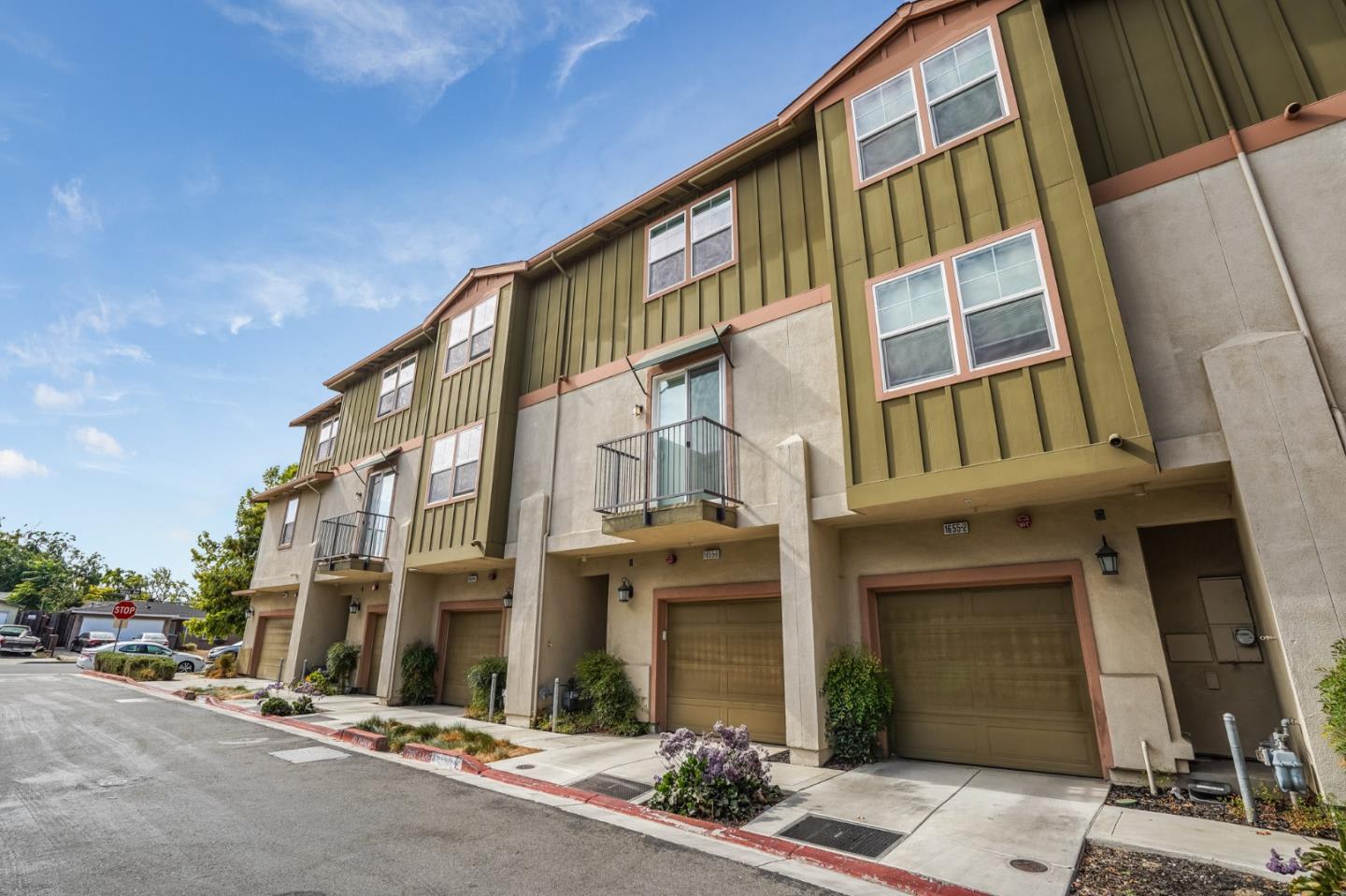 1655 Latitude Dr, #3