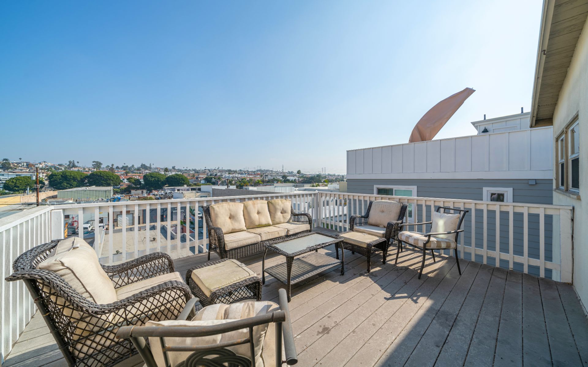 632-634 Loma Drive